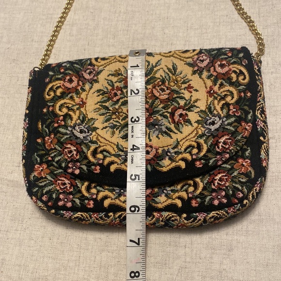Vintage Cottagecore floral tapestry shoulder bag - Picture 6 of 8